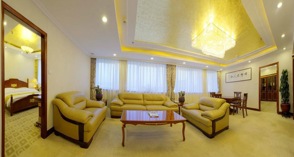 Plaza Hotel Peking  Buitenkant foto