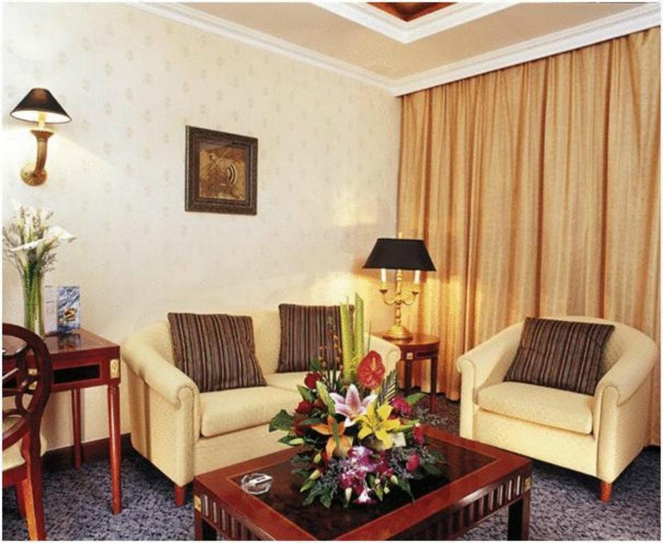 Plaza Hotel Peking  Buitenkant foto